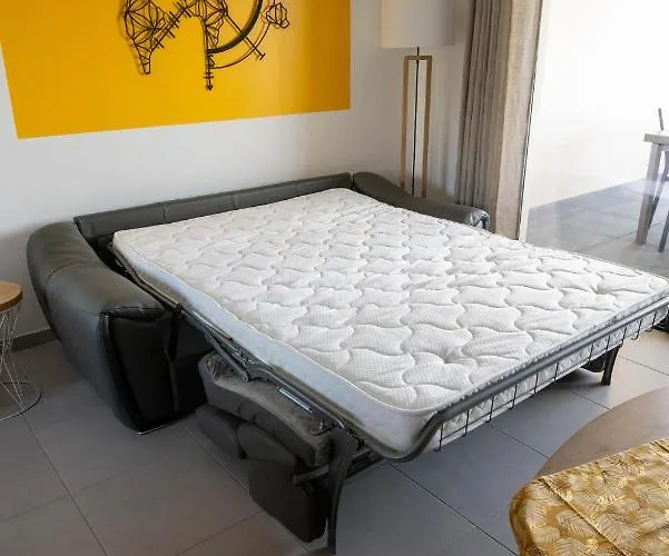 - T2 Neuf A 5min A Pieds De La *