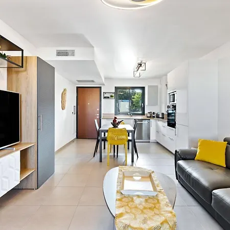 Apartment - T2 Neuf A 5min A Pieds De La